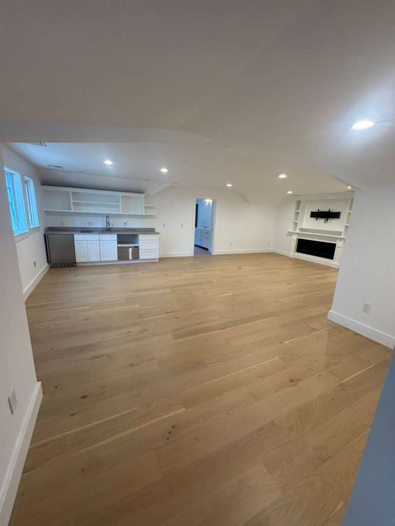 WhatsApp Image 2025-10-14 at 17.35.48 (1)